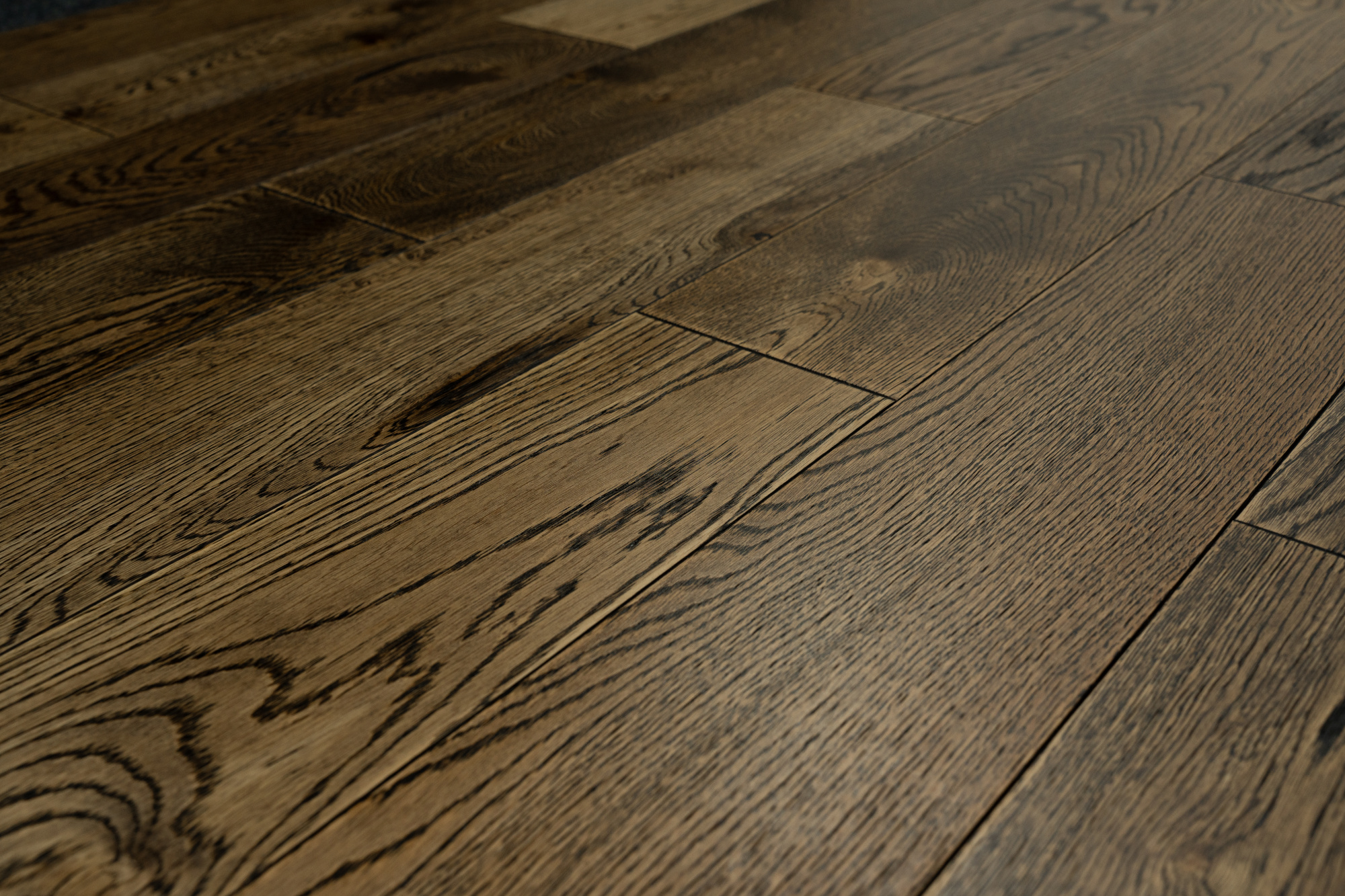 Паркетная доска AmberWood Фьюжен Дуб Антик (коттедж) Кантри браш, масло 909х125х14 мм (0,909 м2/упак)