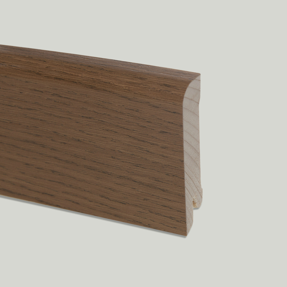 Плинтус шпонированный Pedross Дуб рич 70х15х2500мм