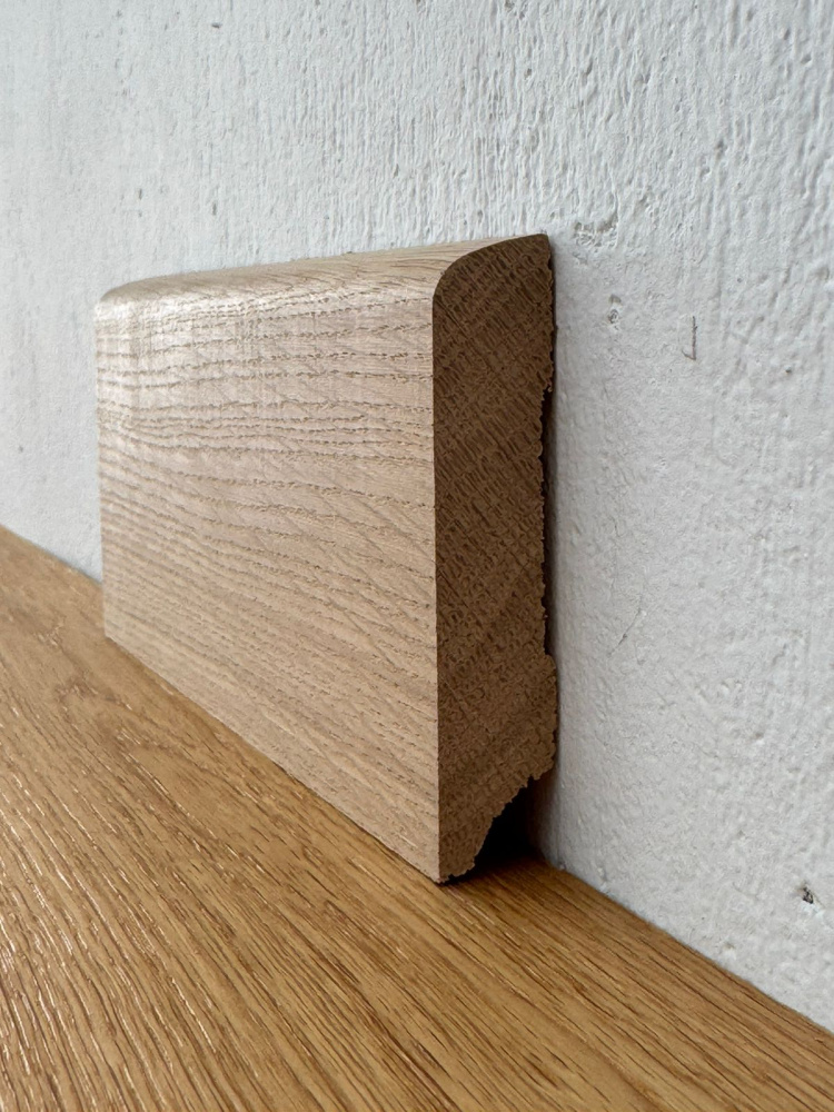 Плинтус массив Дуб прямой без покрытия 70х17мм