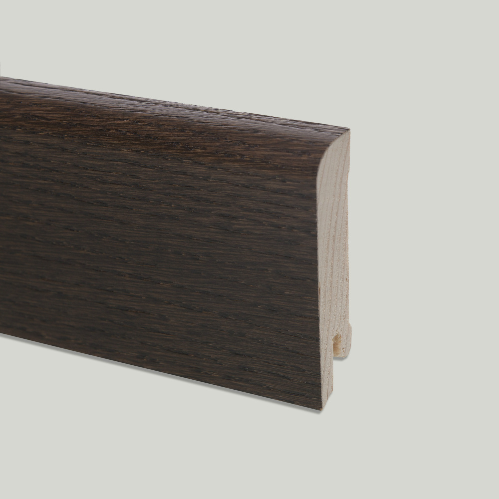 Плинтус шпонированный Pedross Дуб лунго 70х15х2500мм