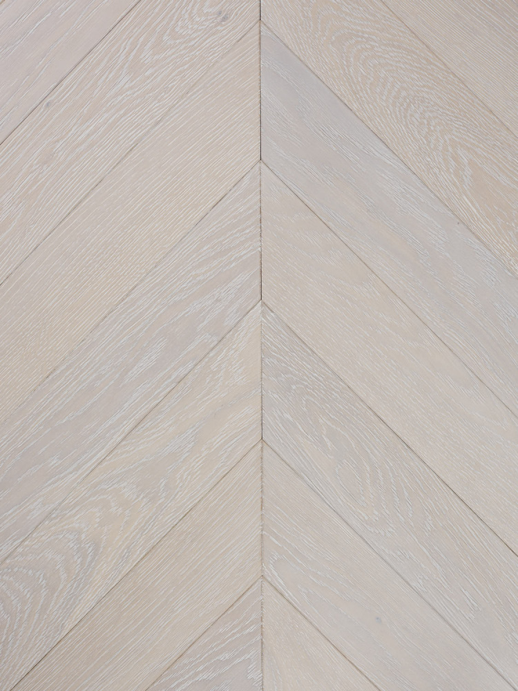 Инженерная доска Bassano Parquet Дуб Chevron французская елочка Коллекция Sbiancati 500-700х90-120х14мм