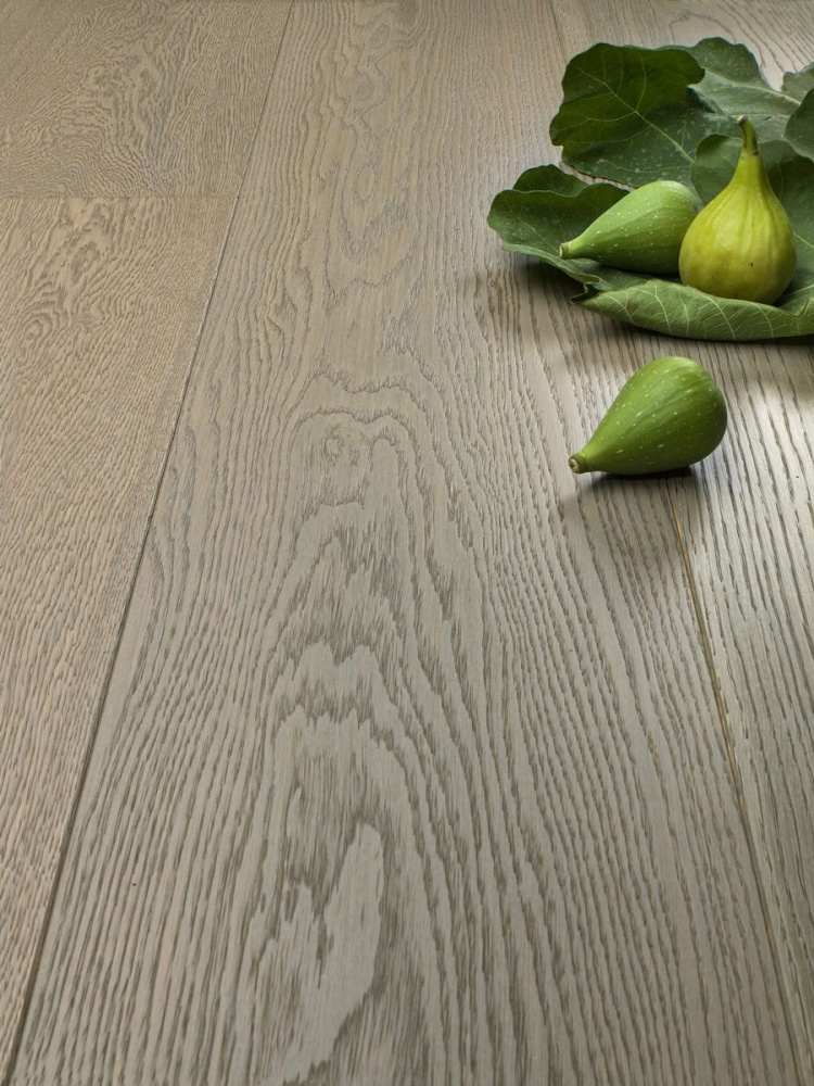 Инженерная доска Bassano Parquet/Бассано Паркет  Коллекция Radici di Quercia/Корни Дуба  Дуб Tortora браш, лак 2350х192х15/3,6 мм (Италия)