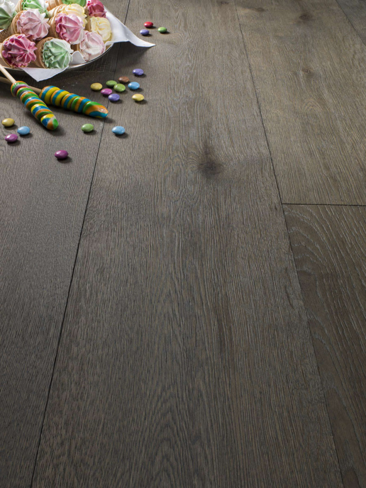 Инженерная доска Bassano Parquet Коллекция Cakes Дуб Blueberry Cakes браш, лак 2350х192х15/3,6 мм (Италия)