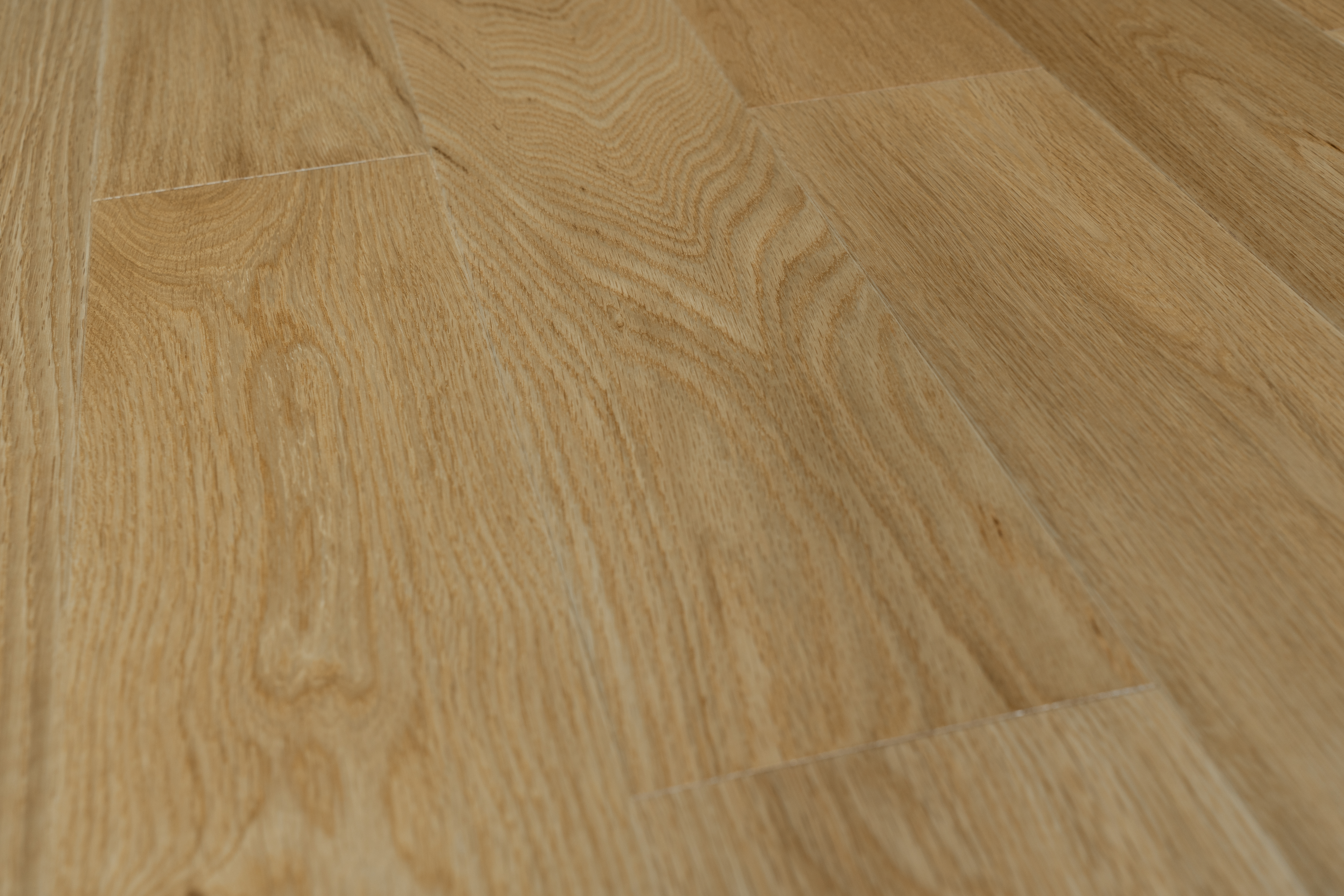 Паркетная доска AmberWood/Амбер Вуд Классика Дуб Селект бесцветный лак 1860х189х14 мм (2,812 м2/упак)
