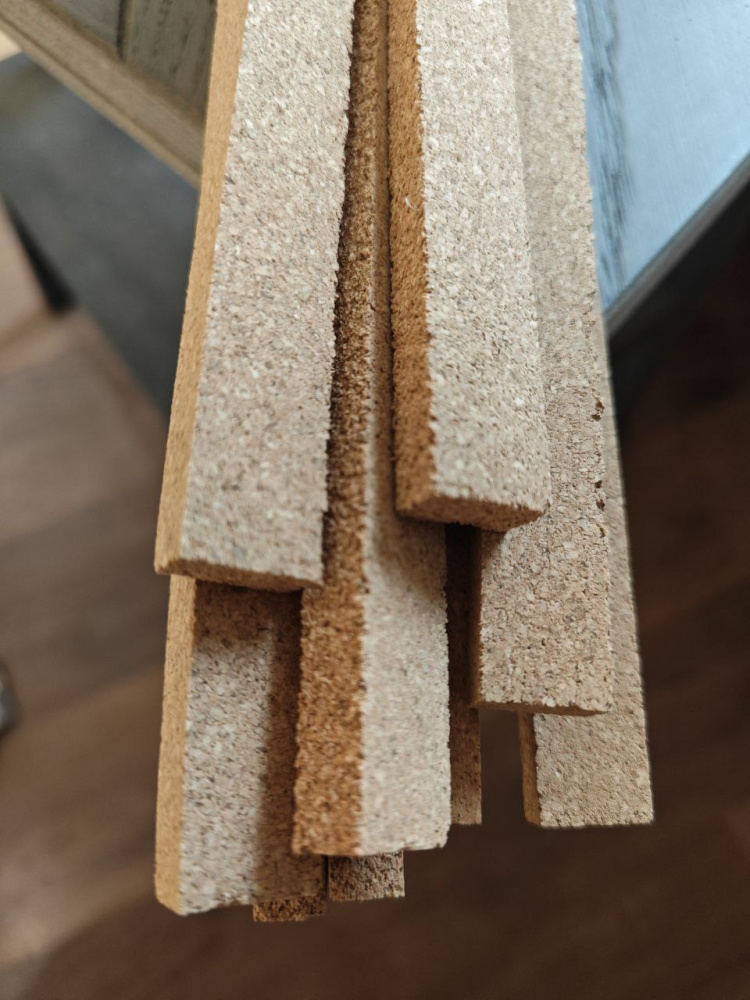 Компенсатор пробковый  шлифованный  мелкое зерно 8х15х910