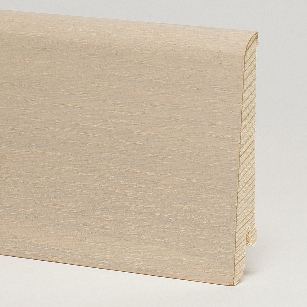 Плинтус шпонированный Pedross Дуб арктика 80х18х2500мм